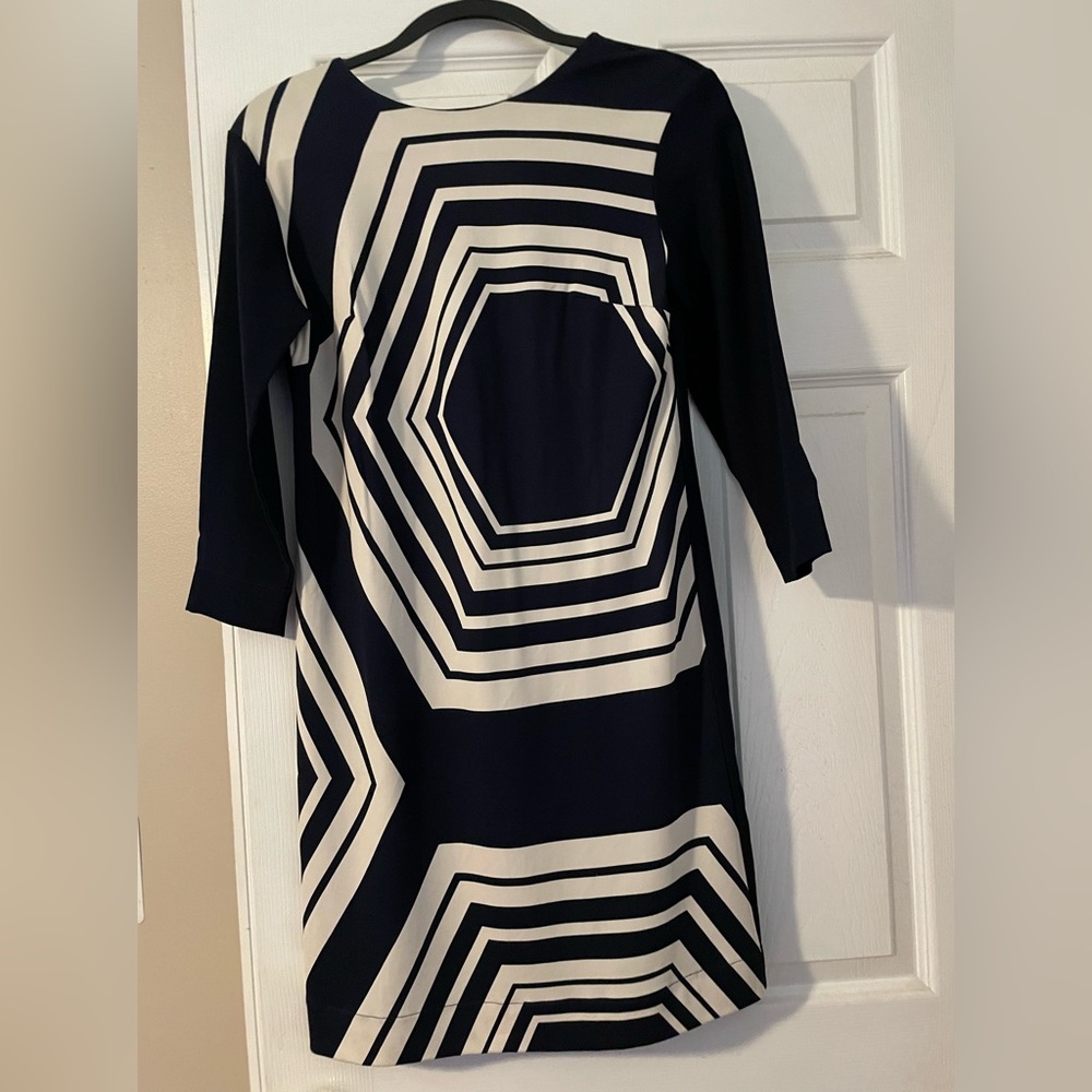 Ann Taylor dress. Navy and white. XS.